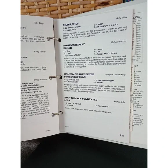 Walnut Grove‎ Cookbook Hurdle Mills, NC 2000 Binder United Methodist Church - Picture 6 of 16